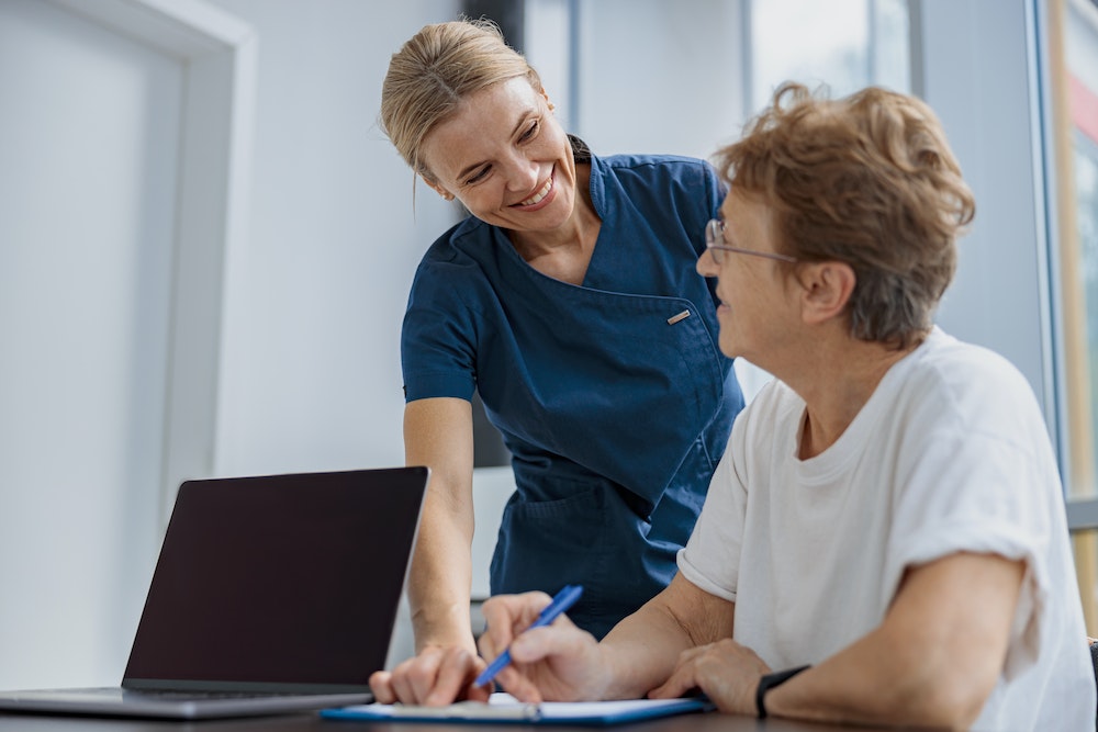 Comprendre la Résiliation de Contrats d'Assurance en Cours d'Année : Guide Complet et Pratique