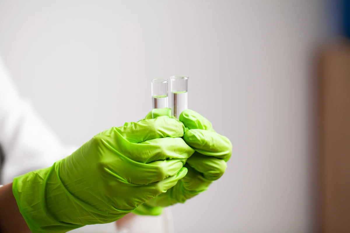 Le droit des biotechnologies et les brevets sur le vivant : enjeux et perspectives